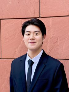Aaron Lee Headshot